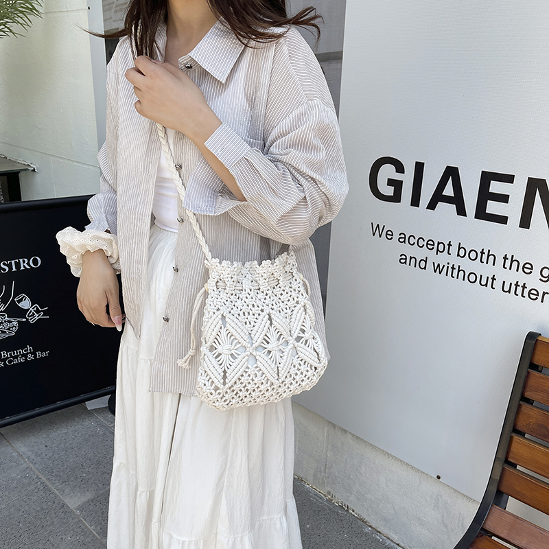 LEFTSIDE Weave Small Shoulder  - Crochet Bag Raffia 리뷰 및 가격